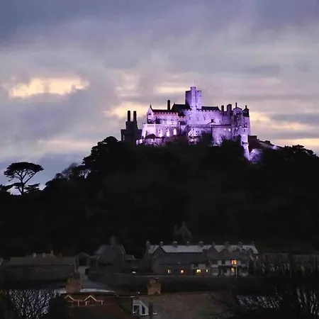 Very Spacious, Great Location. Castle And Sea View Marazion Exterior photo