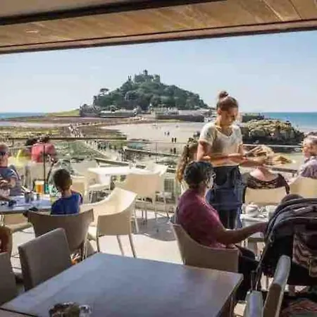 Very Spacious, Great Location. Castle And Sea View Marazion Exterior photo