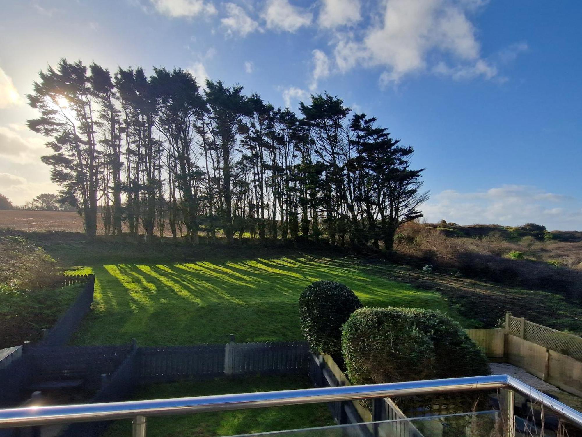 Very Spacious, Great Location. Castle And Sea View Marazion